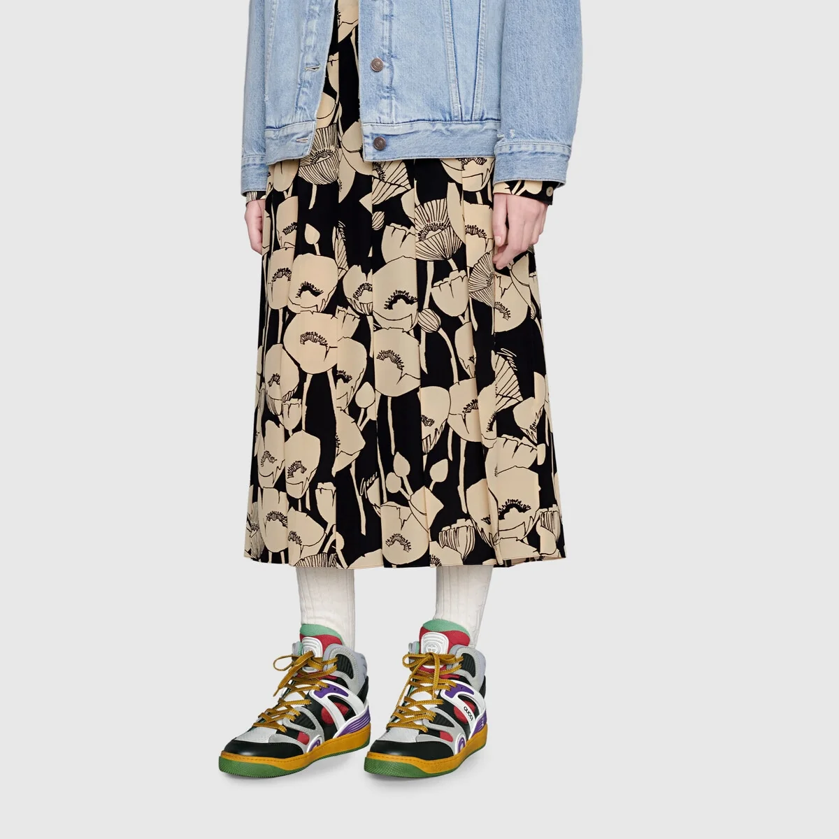 Women’s Gucci Basket sneaker view 7