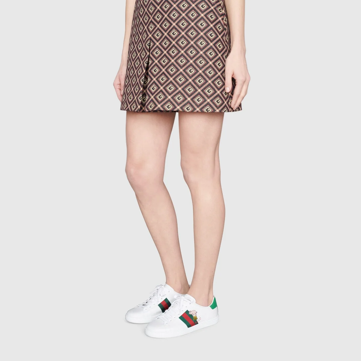 Women’s Ace sneaker with kitten view 8
