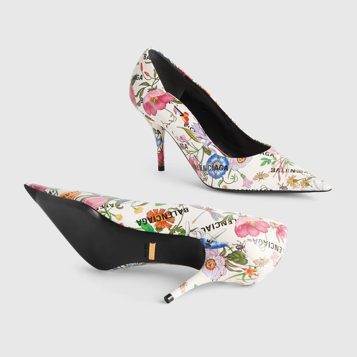 Women’s The Hacker Project Knife pump view 6