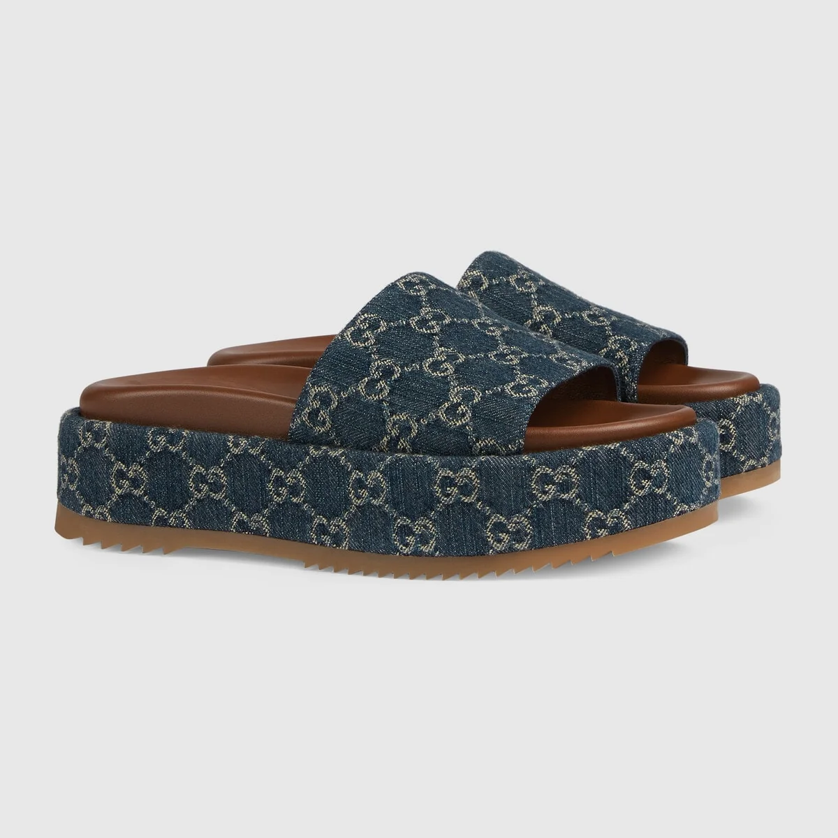 Women’s platform slide sandal view 3