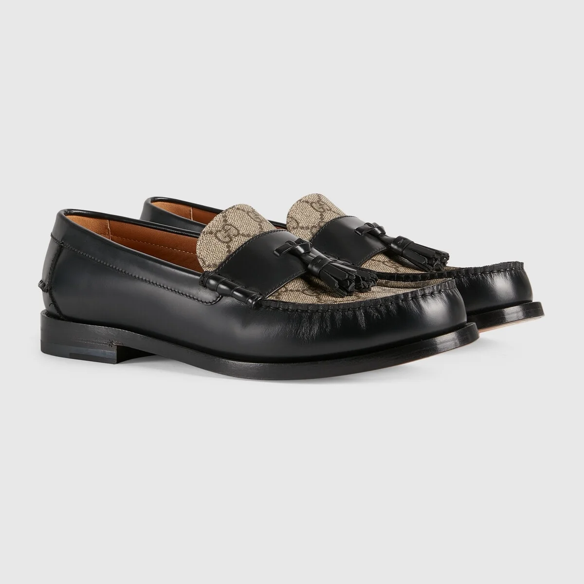 Men’s GG loafer with tassel view 3