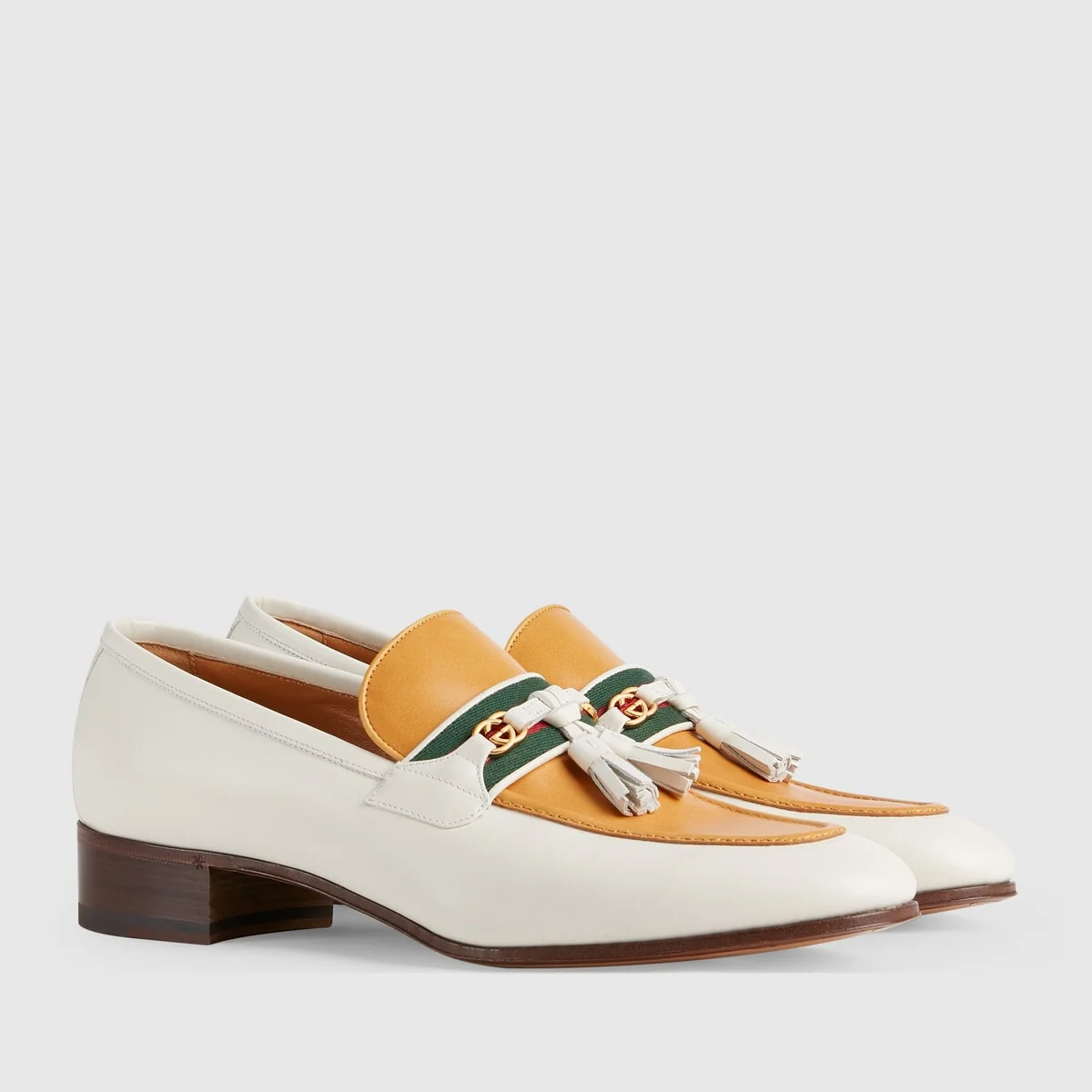 Loafer with tassel view 3