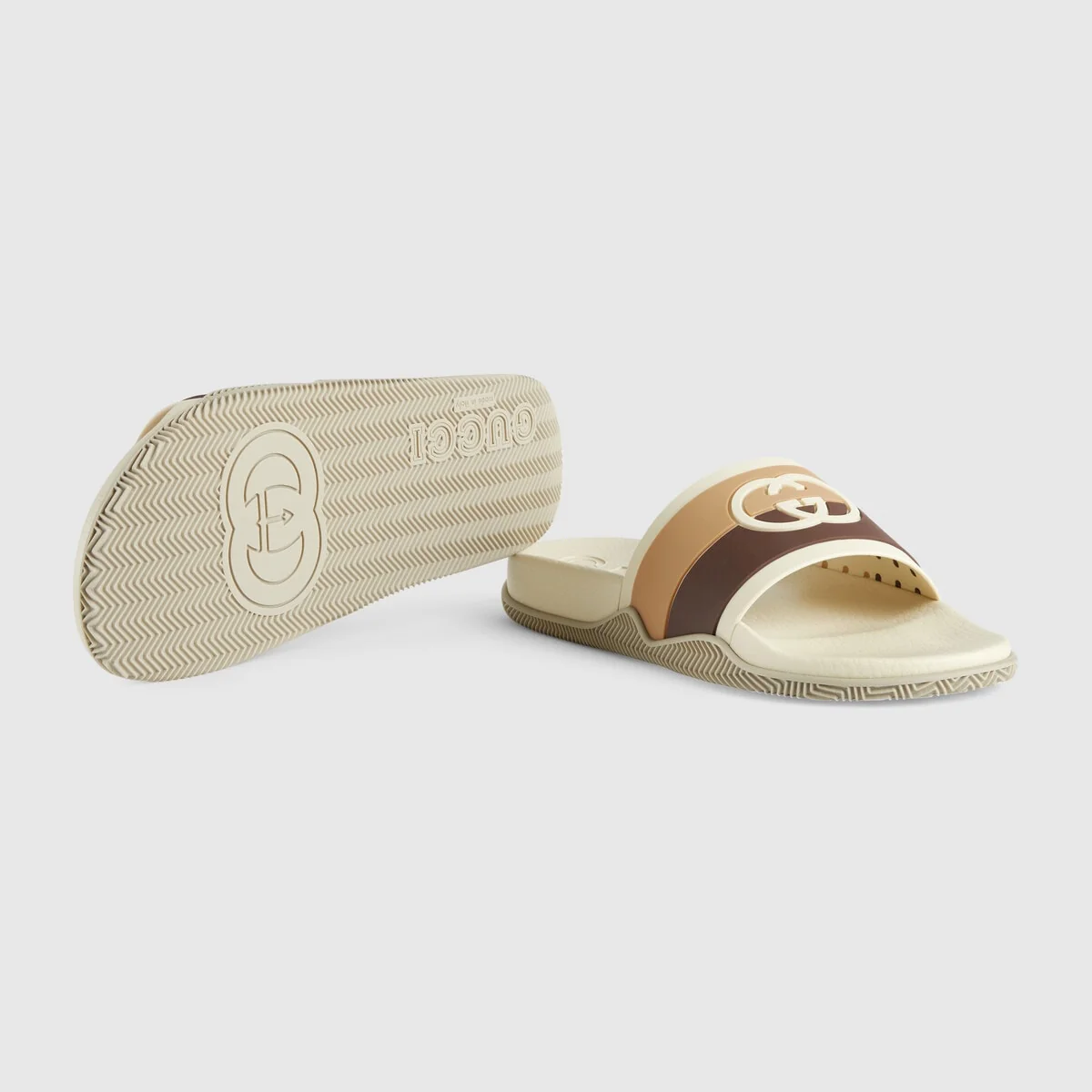 Interlocking G slide sandal