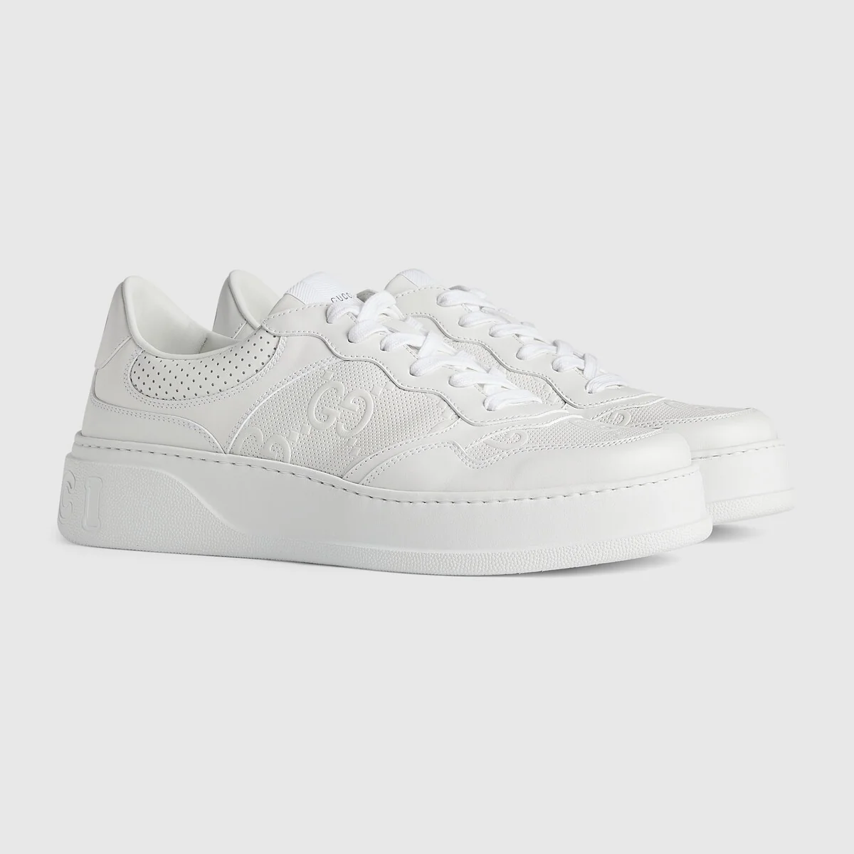 Men’s GG embossed sneaker view 3